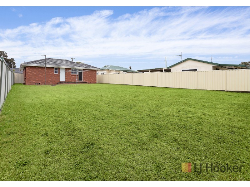 19 Belfast Avenue, Warilla NSW 2528