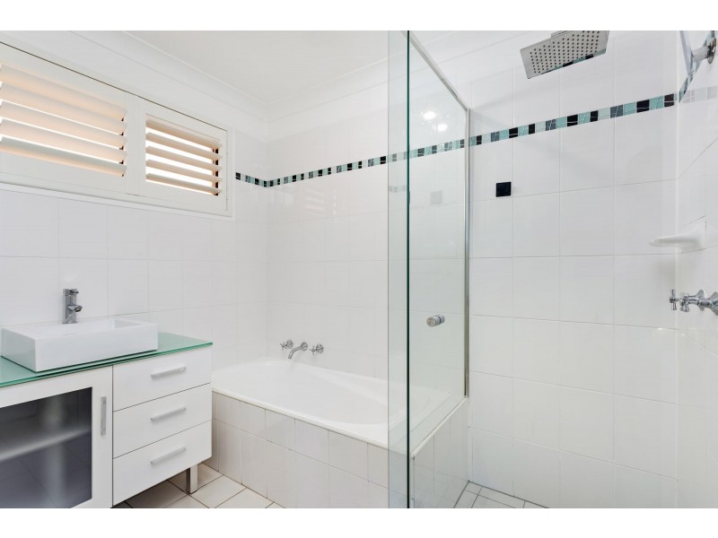 79 Ocean Beach Drive, Shellharbour NSW 2529