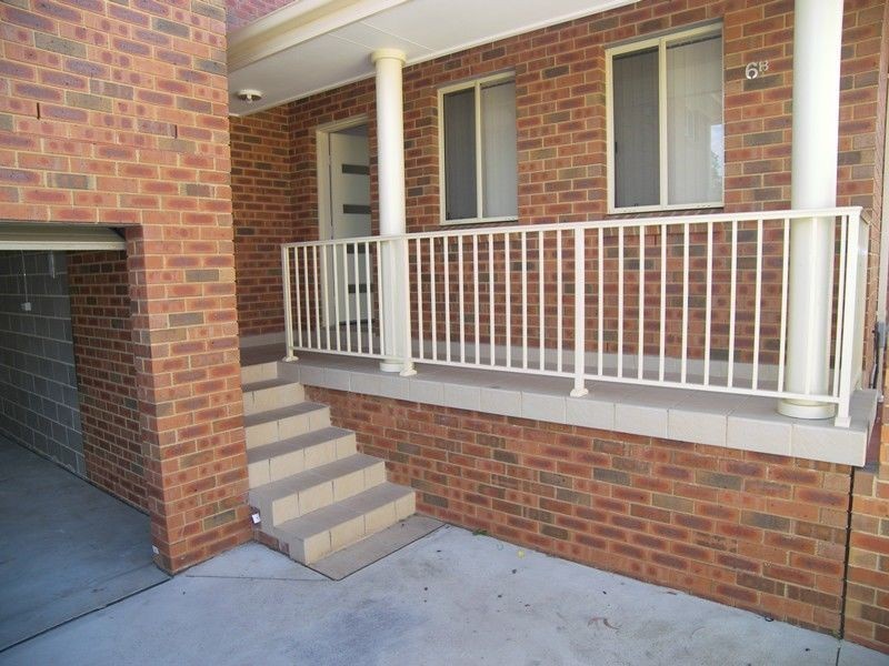 2/6 Serrata Pl, Cordeaux Heights NSW 2526