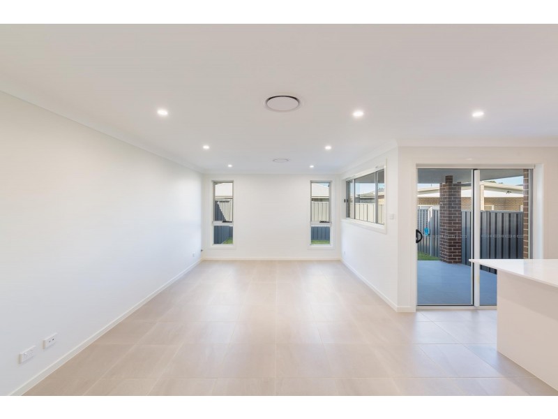 26 Neeson Rd, Kembla Grange NSW 2526