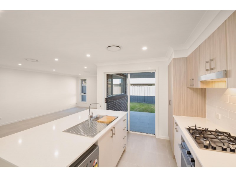 26 Neeson Rd, Kembla Grange NSW 2526
