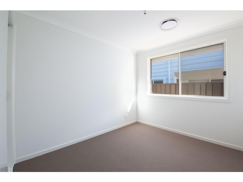 26 Neeson Rd, Kembla Grange NSW 2526