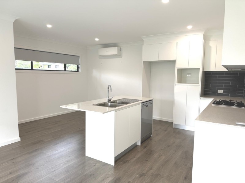 4/36 Malin Rd, Oak Flats NSW 2529