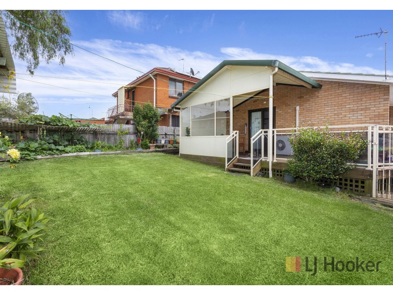 95 Lake Entrance Road, Barrack Heights NSW 2528