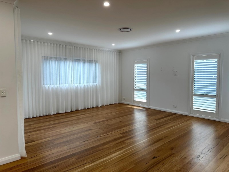 3/126 Lake Entrance Rd, Oak Flats NSW 2529