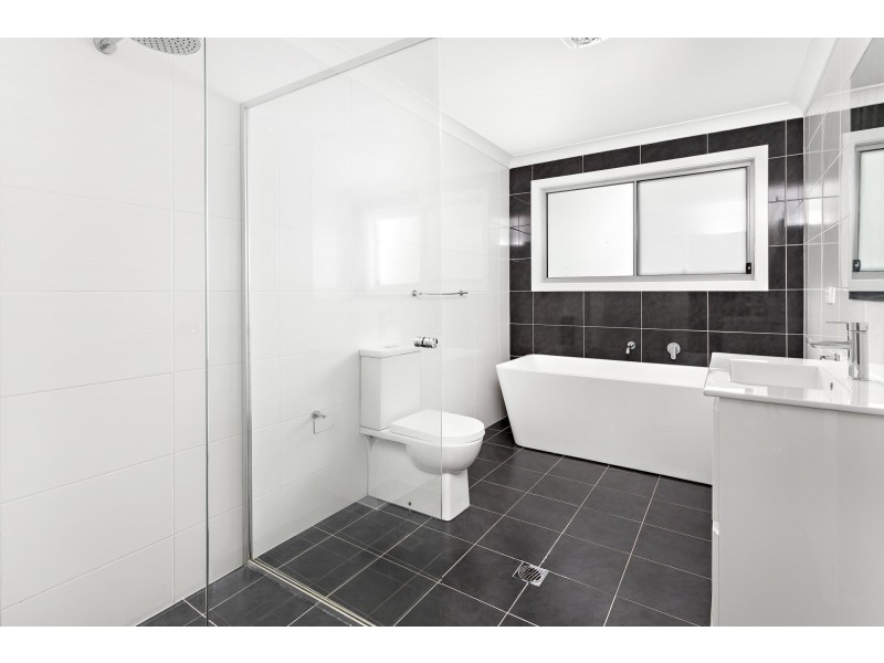 3/11 Valley View Crescent, Albion Park NSW 2527