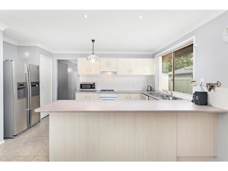 133 Ashburton Drive, Albion Park NSW 2527