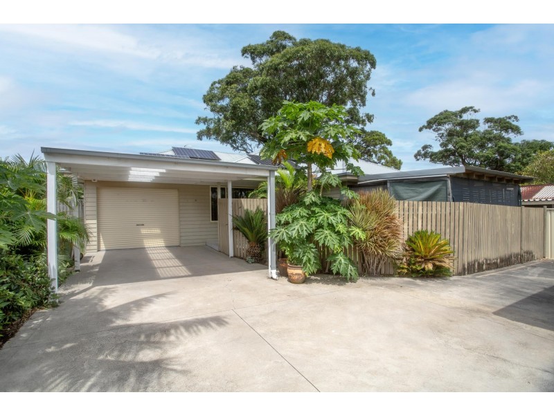 3b Lyne Street, Oak Flats NSW 2529