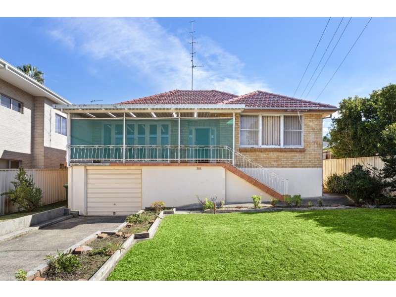 46 Russell Street, Balgownie NSW 2519