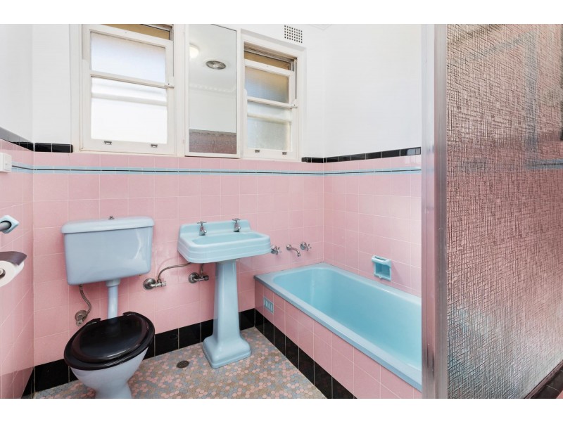 46 Russell Street, Balgownie NSW 2519