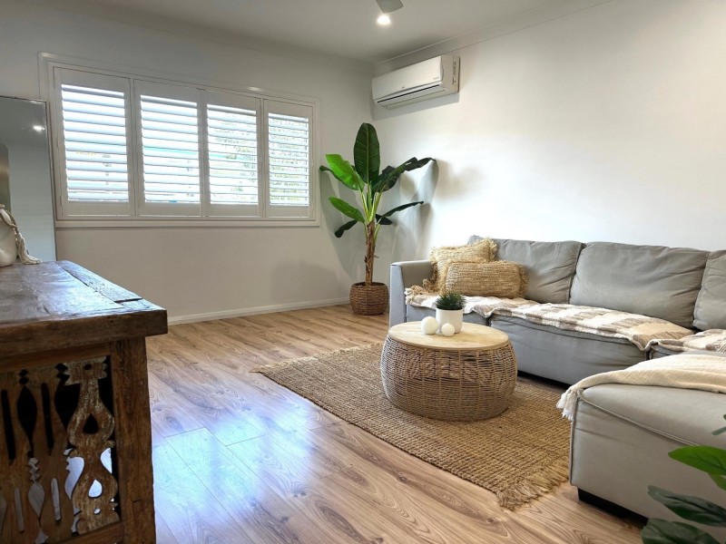 5 Peterborough Ave, Lake Illawarra NSW 2528