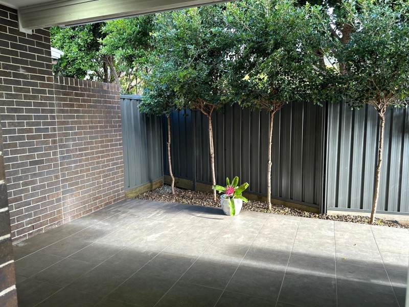 3/160 Daintree Drive, Albion Park NSW 2527