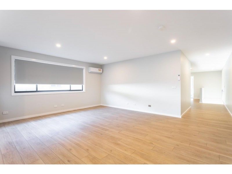 4 Headwater Place, Albion Park NSW 2527