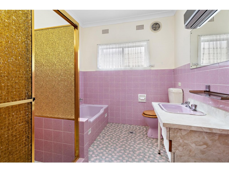 34 Marchant Crescent, Mount Warrigal NSW 2528