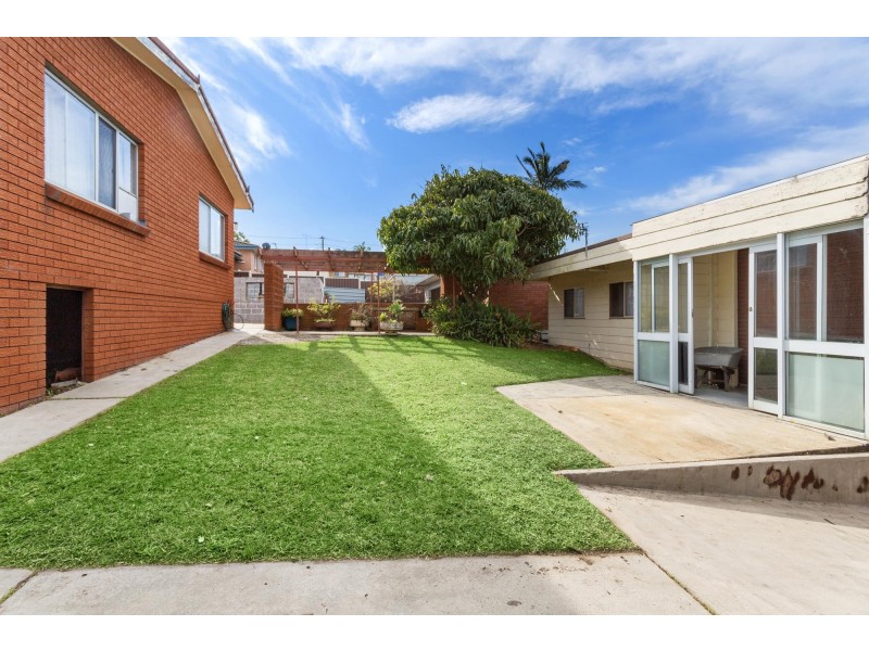 34 Marchant Crescent, Mount Warrigal NSW 2528