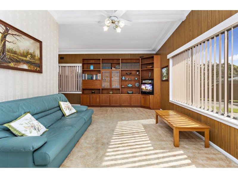 55 Kaylaur Crescent, Albion Park Rail NSW 2527