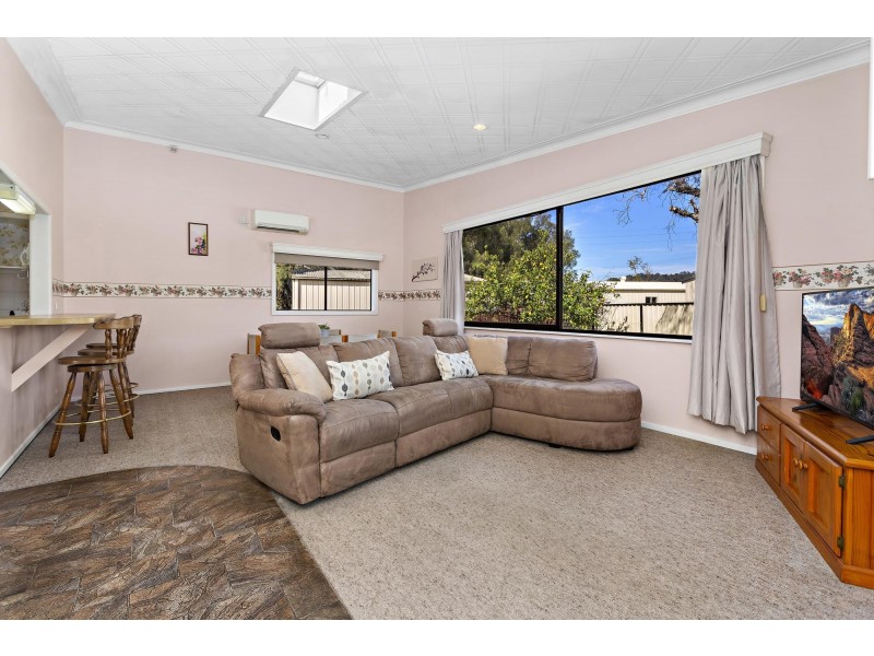 55 Kaylaur Crescent, Albion Park Rail NSW 2527