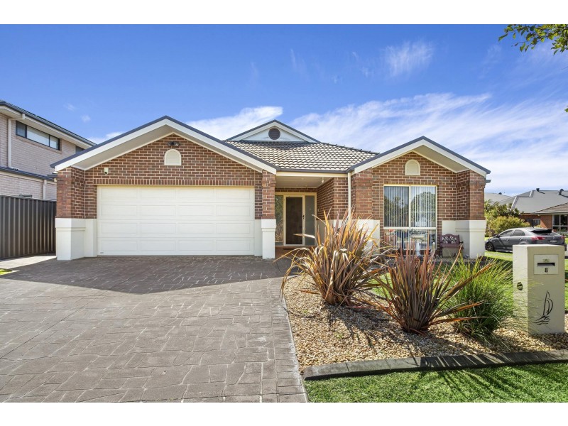 8 Sandy Bay Avenue, Haywards Bay NSW 2530