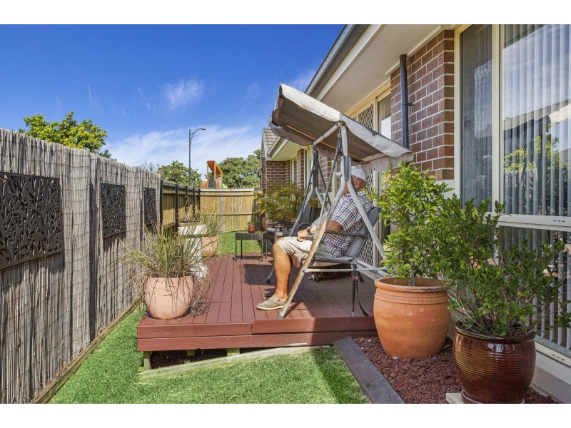 8 Sandy Bay Avenue, Haywards Bay NSW 2530