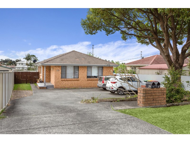 1/29 Girraween Avenue, Lake Illawarra NSW 2528