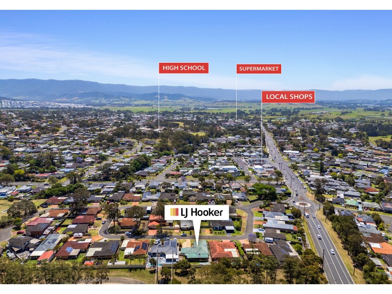 32 Samuel Circuit, Albion Park NSW 2527