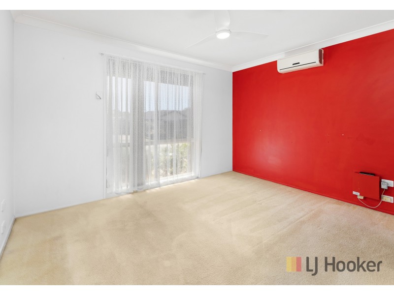 32 Samuel Circuit, Albion Park NSW 2527