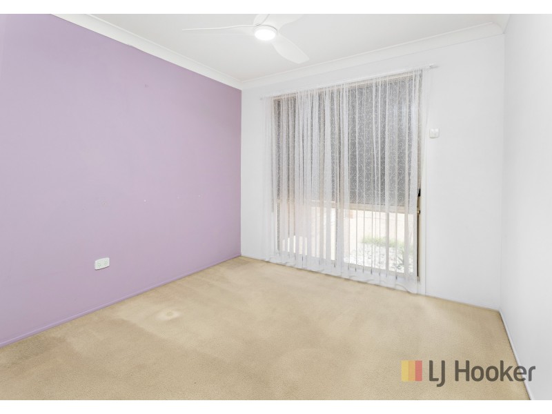 32 Samuel Circuit, Albion Park NSW 2527