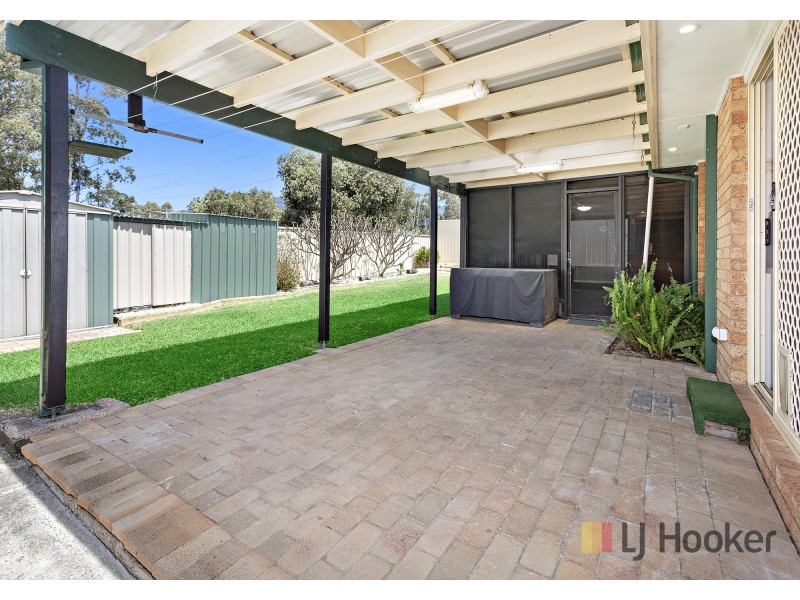 32 Samuel Circuit, Albion Park NSW 2527
