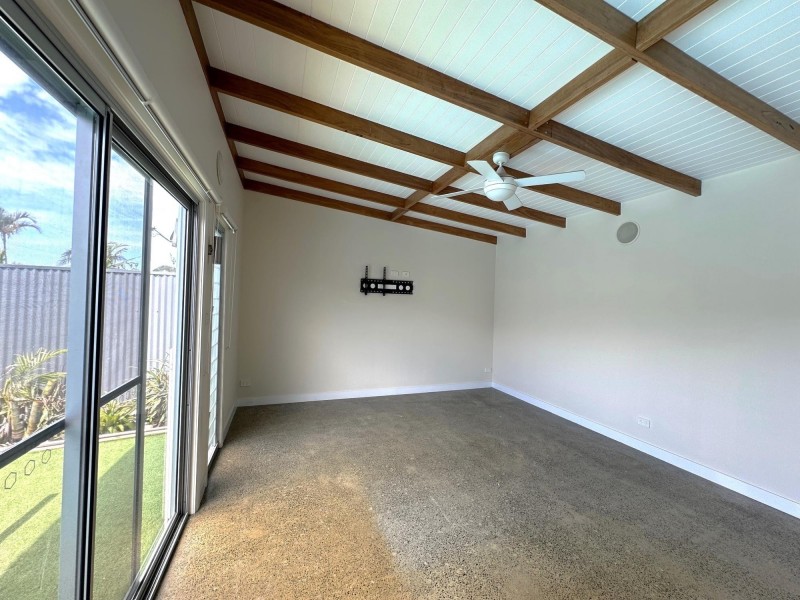 67 Parklands Dr, Shellharbour NSW 2529