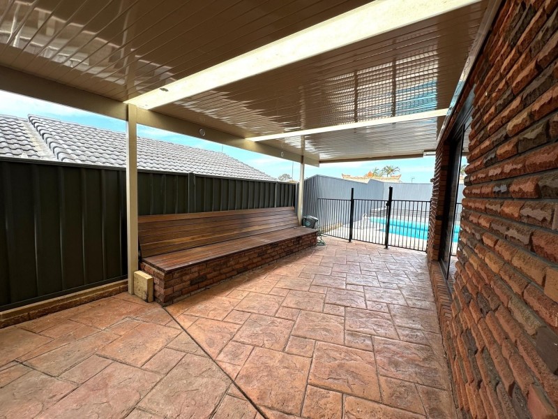 67 Parklands Dr, Shellharbour NSW 2529