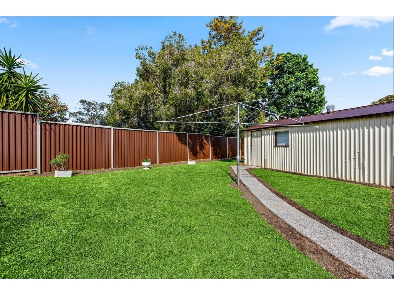 1 Salisbury St, Berkeley NSW 2506