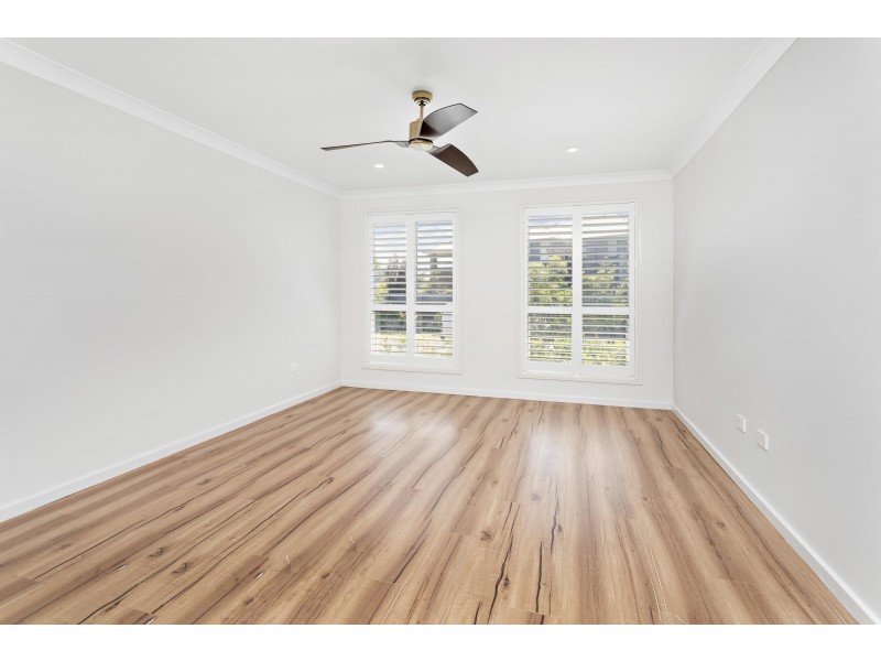 15 Tallawarra Crescent, Haywards Bay NSW 2530