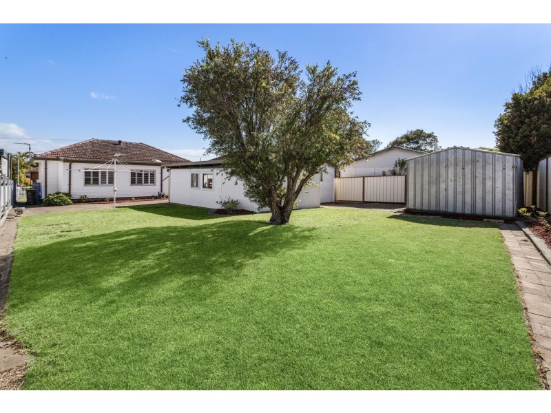 18 Doone Street, Barrack Heights NSW 2528