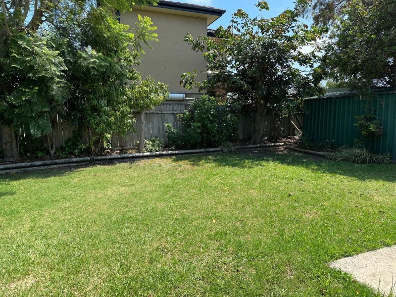 2/22 Brian Ave, Warilla NSW 2528