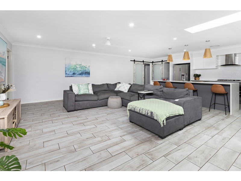 21 Aurora Avenue, Dunmore NSW 2529