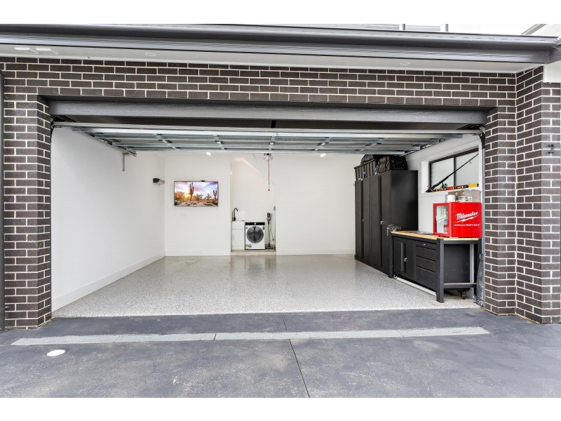 2/49 Raleigh Street, Albion Park NSW 2527