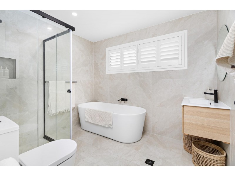 2/49 Raleigh Street, Albion Park NSW 2527
