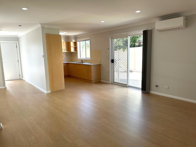 1/58-60 Peterborough Ave, Lake Illawarra NSW 2528