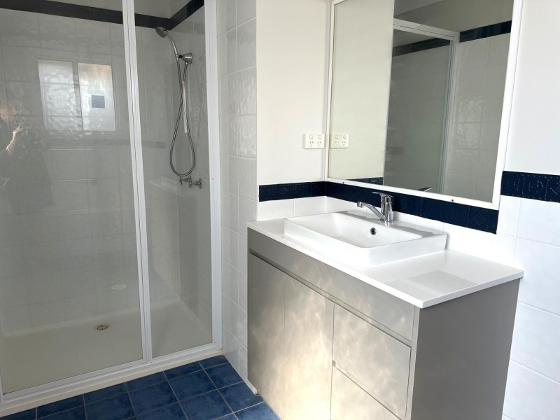 1/58-60 Peterborough Ave, Lake Illawarra NSW 2528