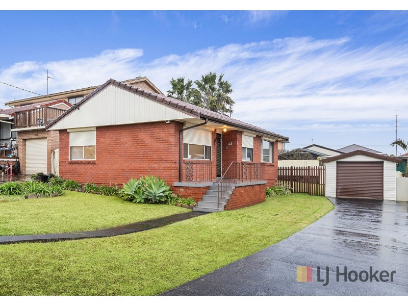 63 Madigan Boulevard, Mount Warrigal NSW 2528