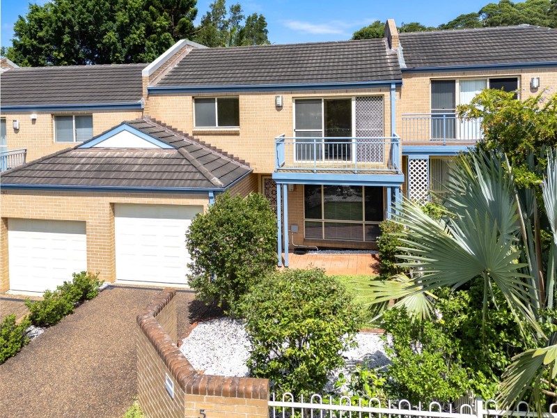 5 Bradford Close, Tarrawanna NSW 2518