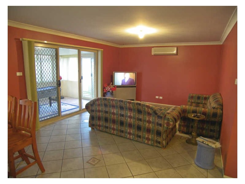 14 Downes Drive, Albion Park NSW 2527