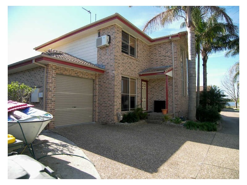 1/13A Koona Street, Albion Park Rail NSW 2527