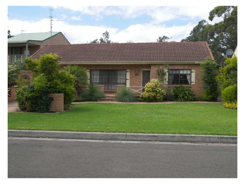 90 Koona Street, Albion Park Rail NSW 2527