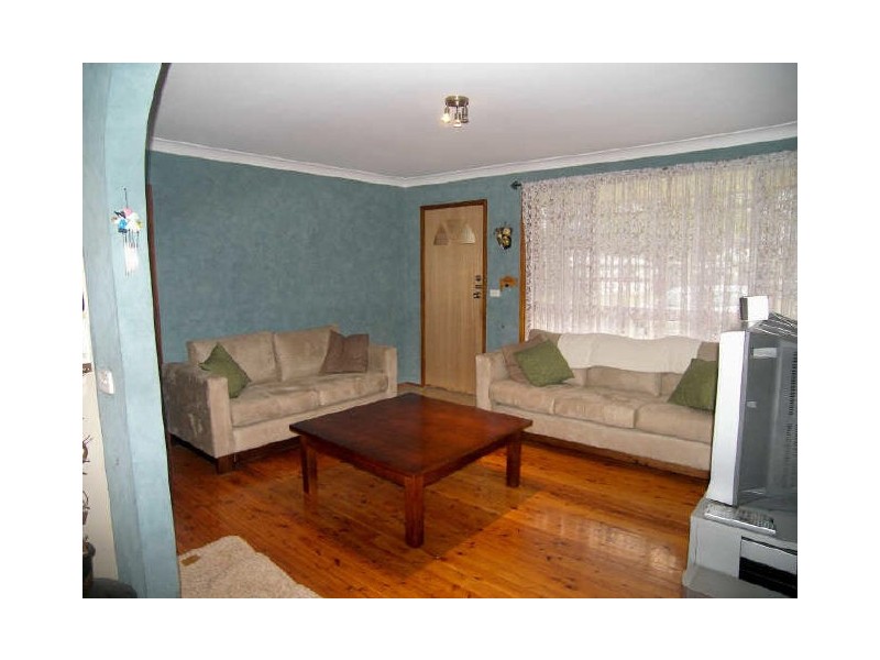 41 Poplar Avenue, Albion Park Rail NSW 2527
