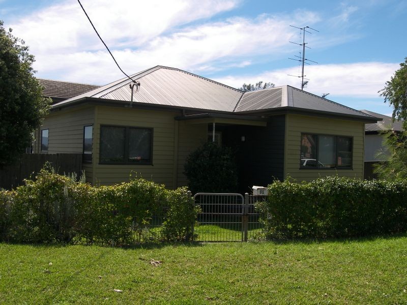 81 Koona Street, Albion Park Rail NSW 2527