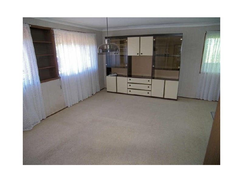 88 Poplar Avenue, Albion Park Rail NSW 2527