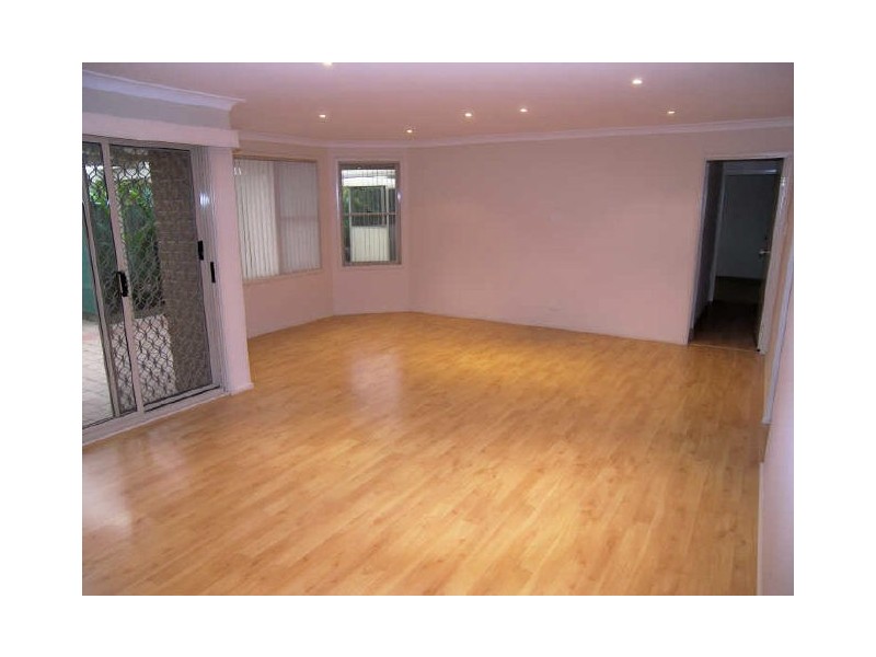 9 Kalgan Way, Albion Park NSW 2527