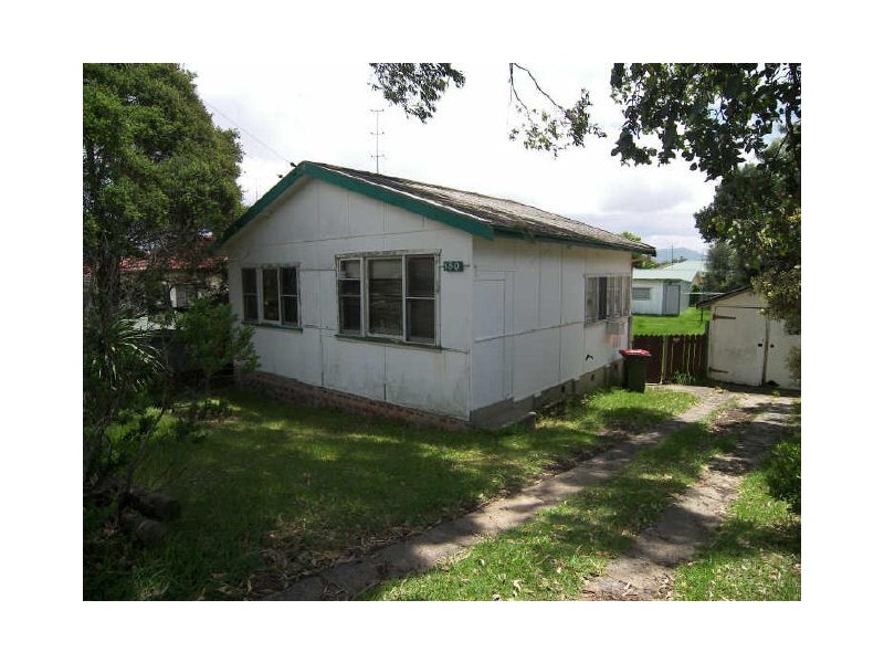 180 Pur Pur Ave, Lake Illawarra NSW 2528