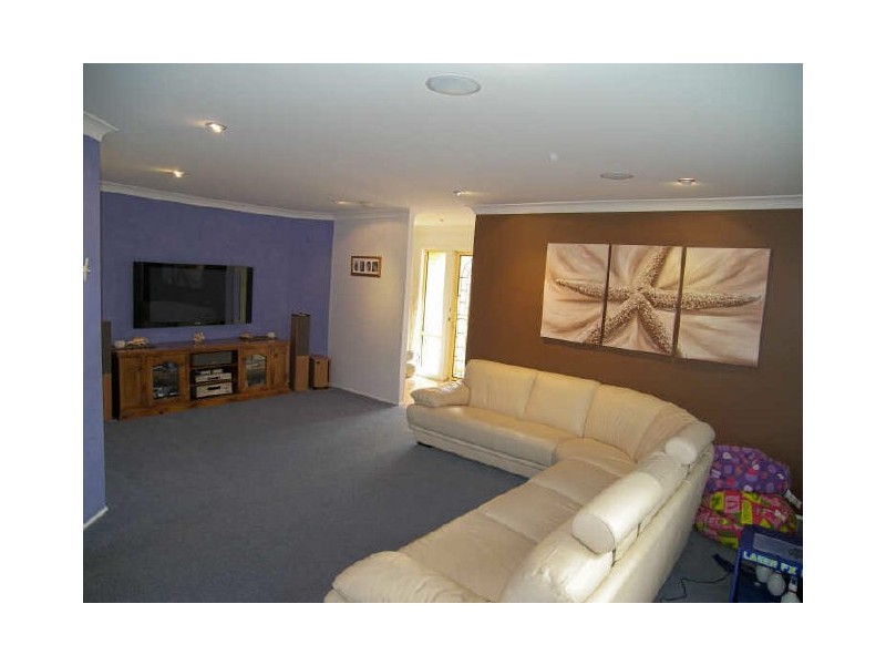 3 Kalgan Way, Albion Park NSW 2527